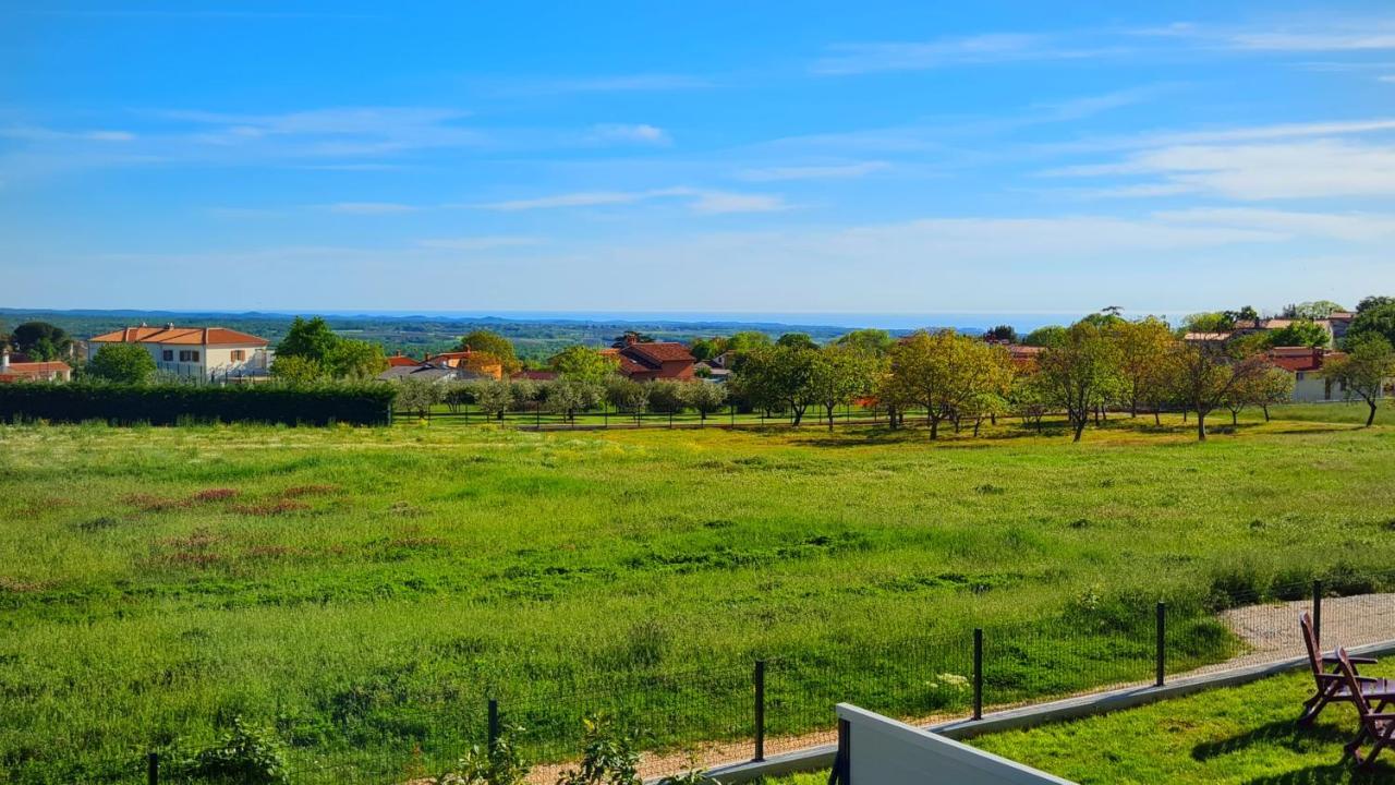 Villa Robert Kaštelir Εξωτερικό φωτογραφία