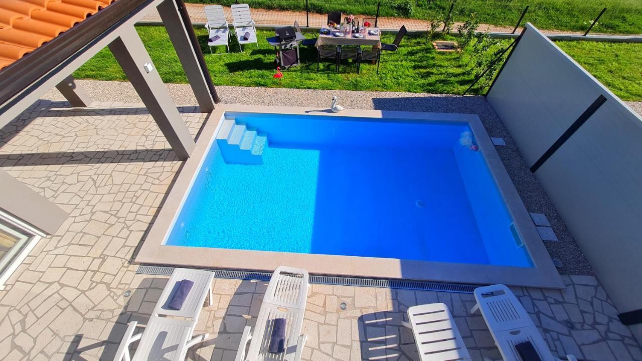 Villa Robert Kaštelir Εξωτερικό φωτογραφία