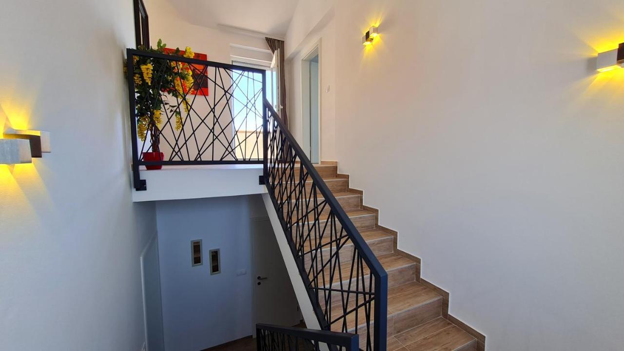 Villa Robert Kaštelir Εξωτερικό φωτογραφία